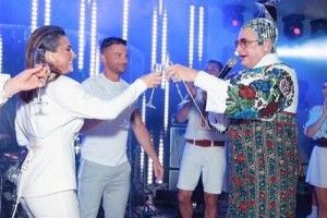 А Вєрка Сердючка забавляла… російську «еліту»