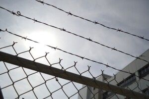 Одягнув пакет на голову та задушив: чоловік убив товариша, з яким випивав
