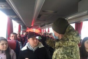 В Україну доправили майже 4,5 тисяч українців, які опинилися на кордоні без транспортних засобів (Фото)