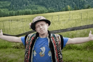 Пастор-педофіл знімав зґвалтування на відео і записував подробиці у щоденник (Відео)