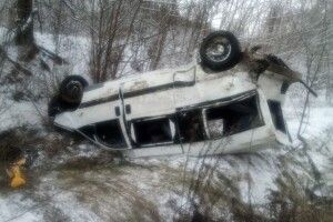 На Рівненщині перекинулася повна машина людей (Фото)
