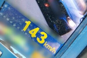 У населеному пункті на Волині водій BMW розігнався до 143 км/год