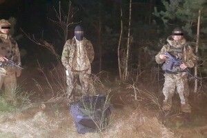 На Волині прикордонники затримали 14 осіб з 2 гумовими човнами