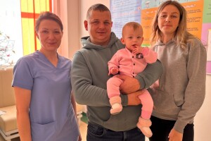 Луцькі лікарі виходили Дюймовочку, яка народилася вагою лише 550 грамів