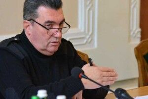 Україна готується до різних сценаріїв, – Данілов про підсумки наради в Луцьку