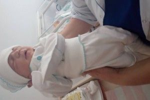 А мама синочка так і не провідала    