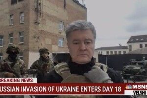 Порошенко в ефірі MSNBC: обстріл Яворівського центру – це терористична атака на кордоні з НАТО, союзникам час відкривати другий фронт
