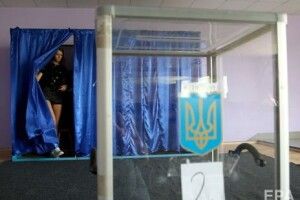 Стало відомо, скільки грошей витратила кожна партія за голос