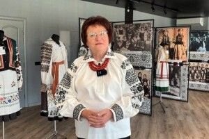 Етногалерея «Русовичі»: як волинянка розвиває колекцією народного одягу (Відео)