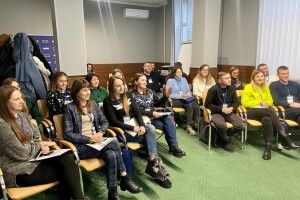У Луцьку працівники поліції навчались ефективнішому спілкуванню з дітьми