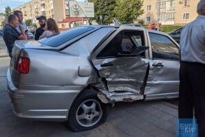 Чотири «круті» автівки постукались у центрі Володимира-Волинського (Фото)
