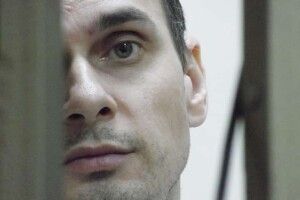 Це не гра. Активісти і митці у всьому світі борються за життя Сенцова напередодні російського Мундіалю 