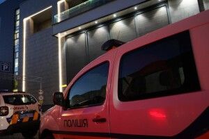 Евакуювали понад 3000 людей: невідомий замінував дев’ять ТРЦ у Львові 
