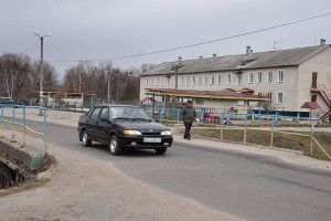 У Камені-Каширському міст — без пішохідного переходу