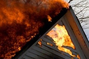 На Волині блискавка влучила у сарай з сіном