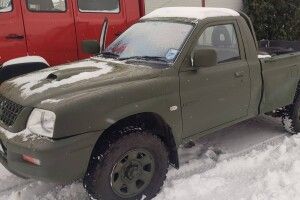 Громада на Волині передала на передову автівку 