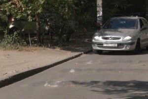 Люди самотужки встановили 11 лежачих поліцейських