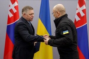 Уряд Словаччини не блокуватиме купівлю Україною зброї та техніки