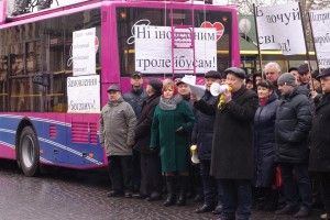 Луцьких депутатів кличуть на завод 