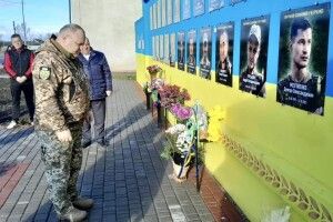 Мамі та дружині загиблих Героїв з Волині вручили їхні посмертні нагороди