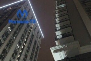 З вікна багатоповерхівки випав 20-річний хлопець (Фото)