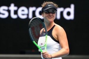 Еліні Світоліній пропонували стати австралійкою, англійкою, або казашкою