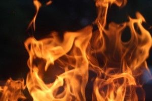 У Рівному згоріла іномарка