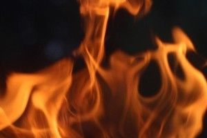 На Рівненщині чоловік ледь не згорів у власній хаті