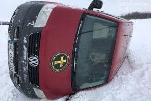 У Маріуполі перевернувся автомобіль капеланів