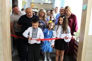 Смачно, сучасно, безпечно: який подарунок отримали школярі у ліцеї на Волині