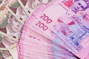 Найстрімкіше реальна зарплата волинян зростала при Ющенку та Порошенку
