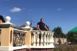 Житель Володимира-Волинського подарував рідному місту… терасу!