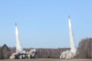 Чому Україна не б'є по аеродромах в Росії: Жданов дав відповідь (відео)