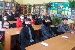 Молодь Турійської громади вшанувала пам’ять гімназистів, які загинули під Крутами