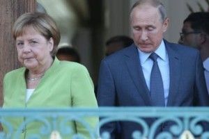У Путіна розповіли про зміст розмови з Меркель