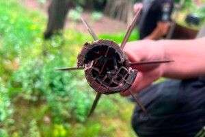 Намагався розібрати знахідку: на Харківщині 20-річний хлопець підірвався на боєприпасі 
