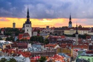 Естонія закриває на карантин школи та університети