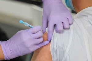 Відомо, хто з волинян вакцинується від коронавірусу найбільше 