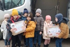 У волинському ліцеї задля Перемоги ярмаркували діти й дорослі