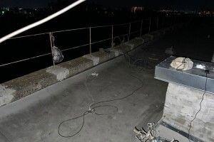 Рівненські поліцейські встановлюють обставини смертельного падіння чоловіка з багатоповерхівки (Фото)