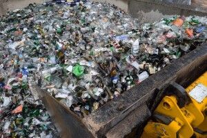 У Луцьку зібрали 5 тонн скла завдяки свідомим містянам