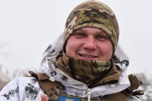 «Руками розвідників тоді володів Бог»: нагороду мужньому Воїну з Волині вручив особисто президент