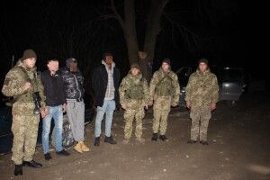 Нелегалів з Африки затримали поблизу кордону з Польщею