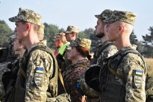 Лави 14-ої бригади поповнили випускники вищих військових навчальних закладів (Фото)