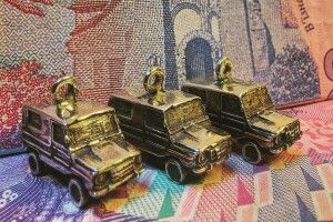 Майстер з Луцька створив зі срібла «Волинянку» 
