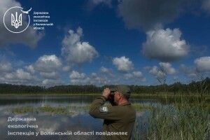 На волинських озерах вилучили сотню метрів браконьєрських сіток