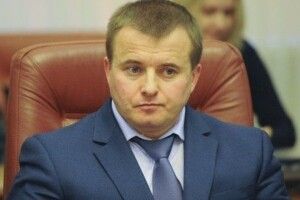 Підозра ексміністру енергетики Демчишину безглузда і переслідує політичну мету – аналіз документа