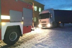 На Волині витягали вантажівку, легковушку та швидку допомогу