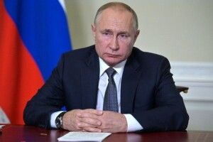 Розвідка пояснила, чому Путін досі живий