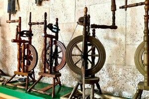 У музеї на Волині діє виставка старовинних пристроїв для прядіння